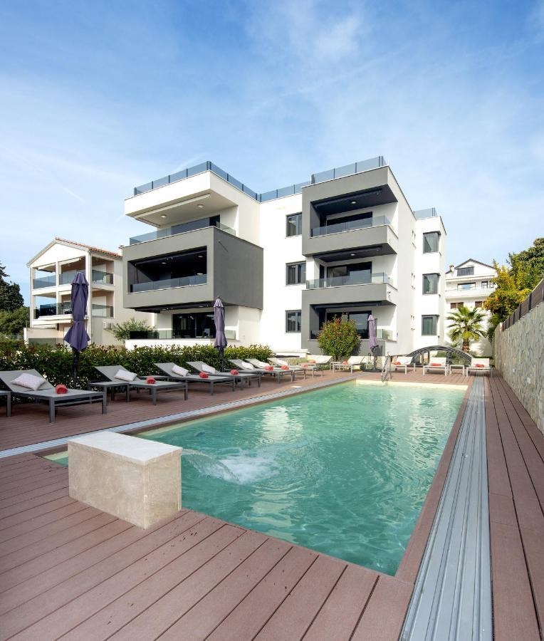 Family Friendly Apartments With A Swimming Pool Sveti Filip I Jakov, Biograd - 19325 Екстериор снимка